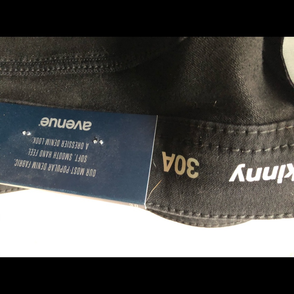 NWT Avenue butter jeggings.